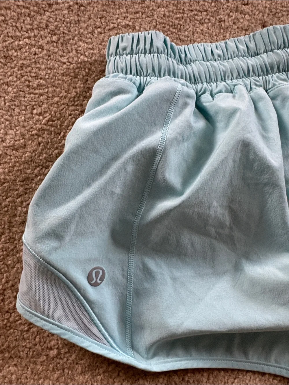 lululemon athletica light blue Hotty Hot athletic shorts 2.5 inch